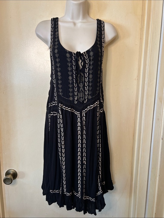 Free People Dresses & Skirts - Free People Black Mini Tank Dress with White and Tan Embroidery size S